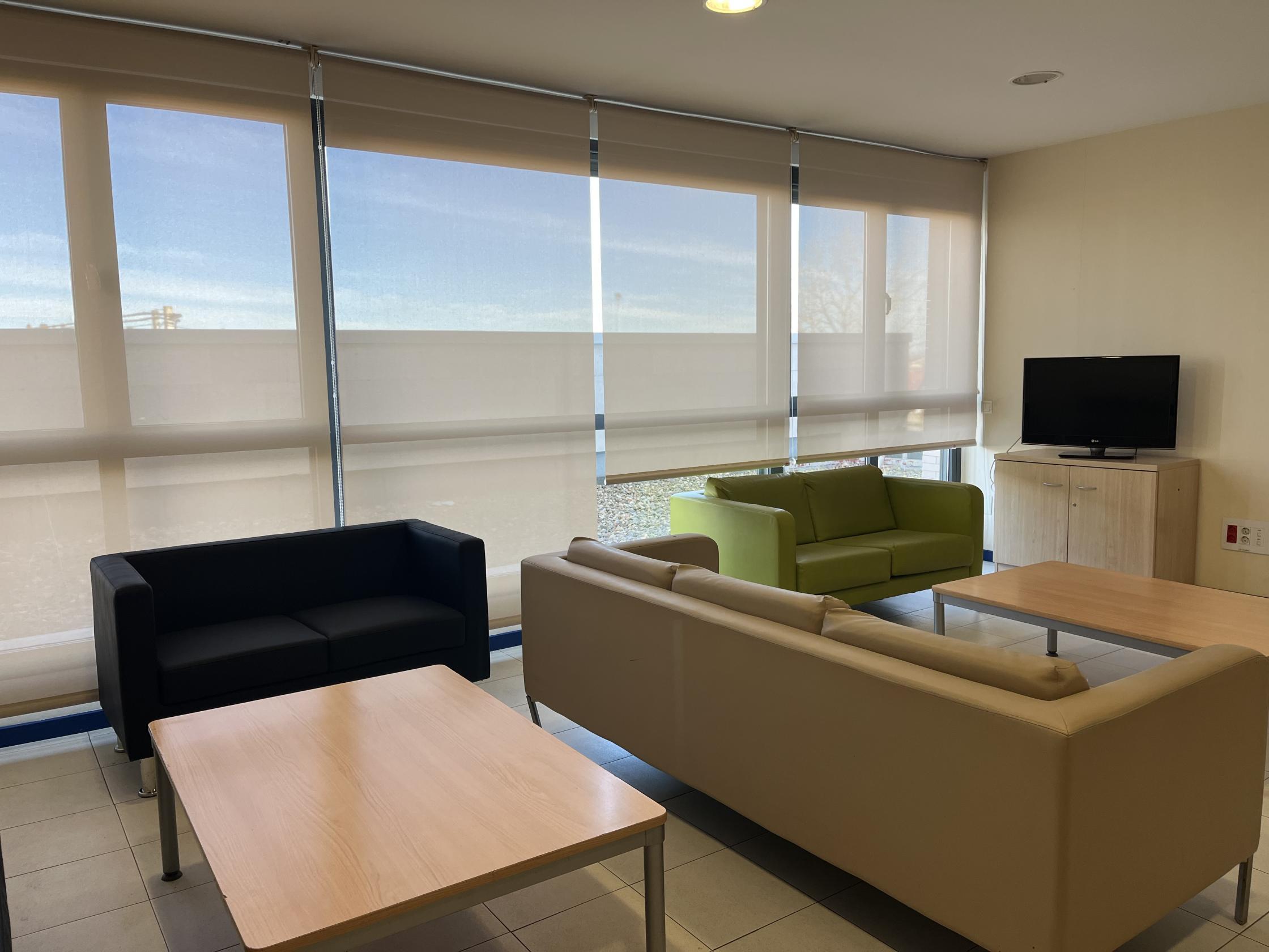 sala comun pequeña residencia medina del campo